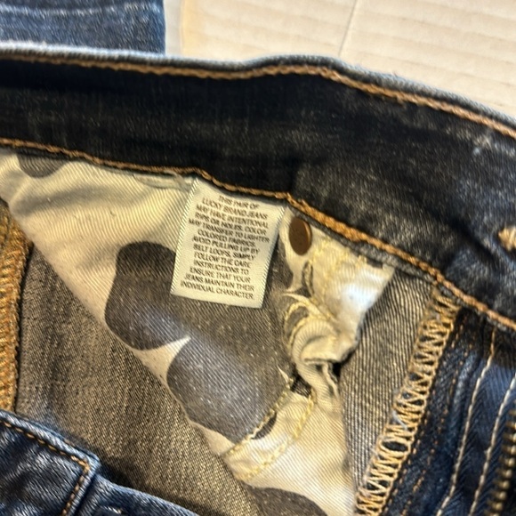 Lucky Brand Brooke Capri denim blue jeans w pockets front & back zipper front - Picture 12 of 13